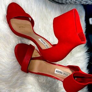 Red Steve Madden 6 inches Sandals